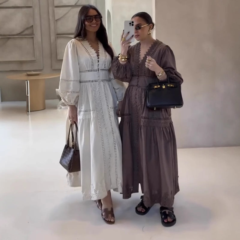 Cross-border European And American Women&